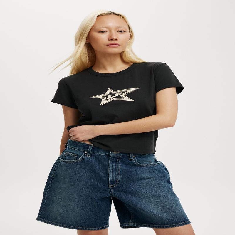 The Easy Graphic Tee