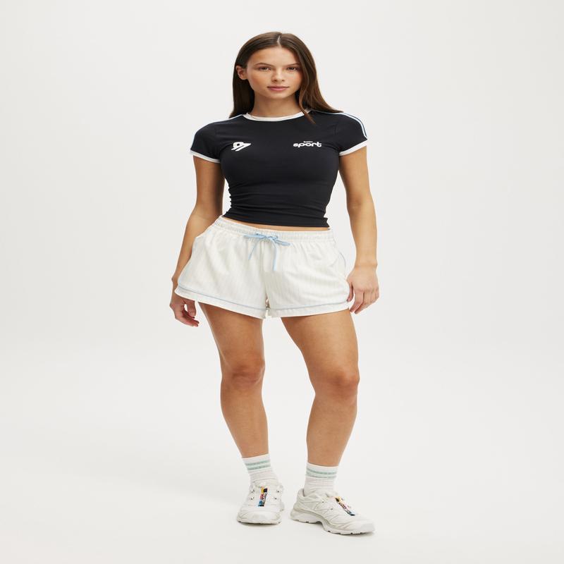Woven Curved Hem Short