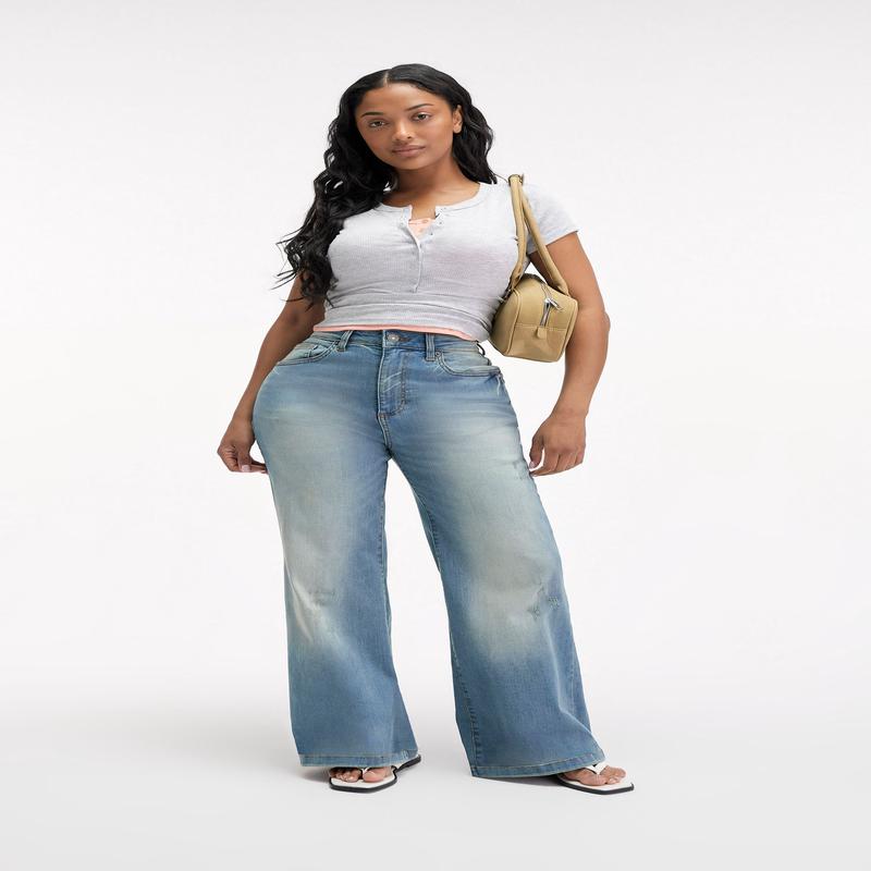 Curvy Stretch Wide Jean
