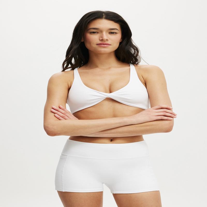 Ultra Soft Twist Front Crop
