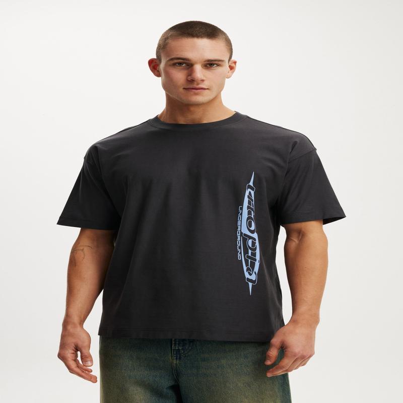 Box Fit Graphic T-Shirt