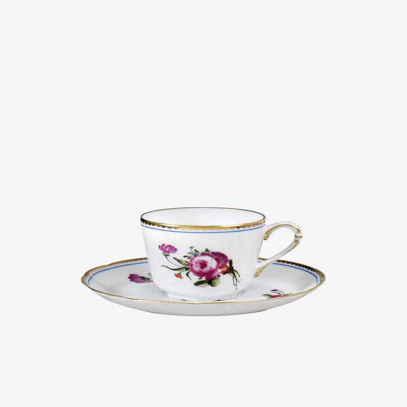 A La Reine Coffee Cup and Saucer